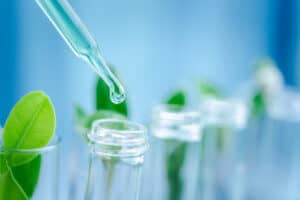 Forschung und entwicklung, pipette und reagenzglas