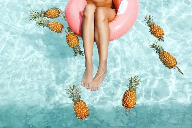 pool pineapple tourist travel