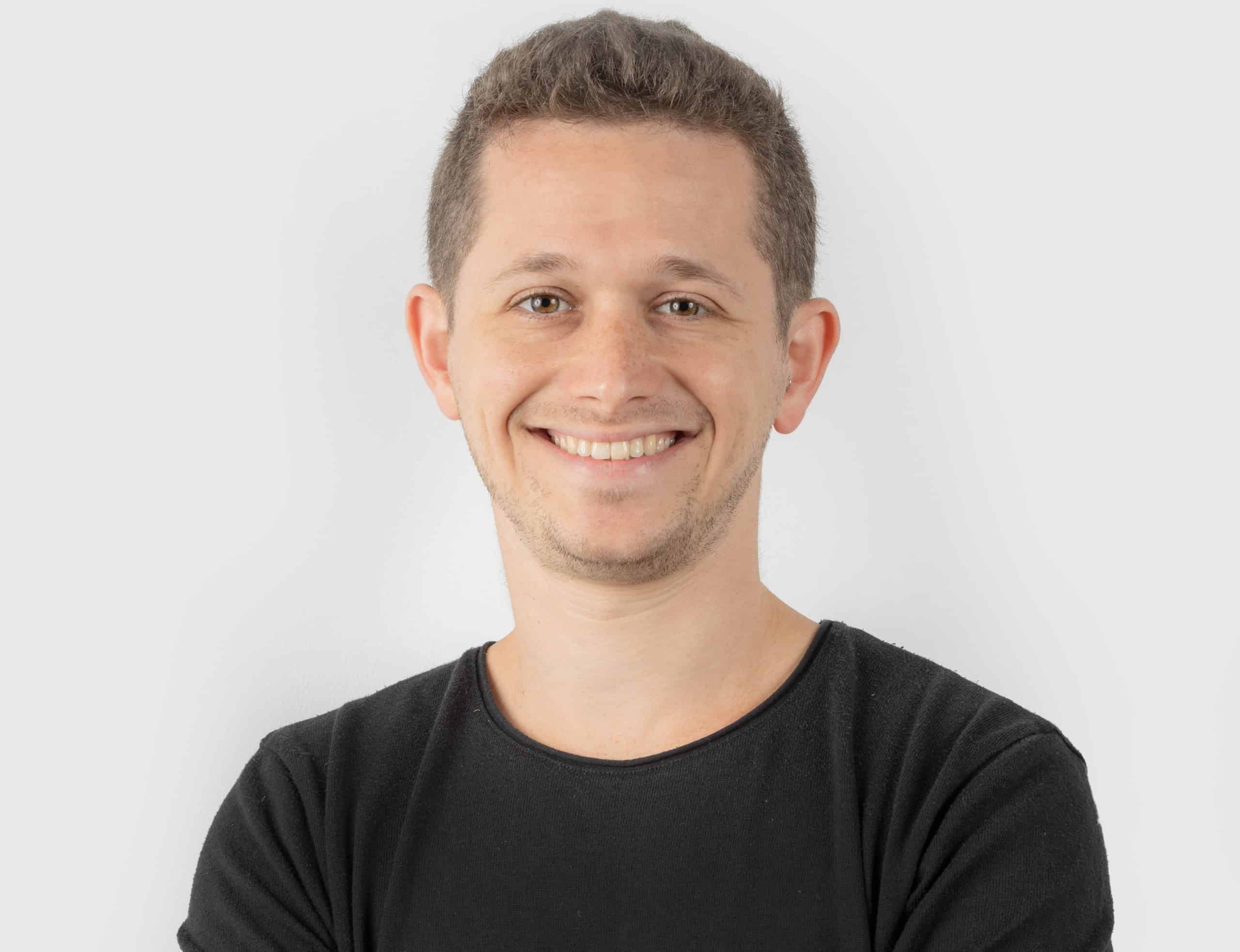 Aviv Wolff