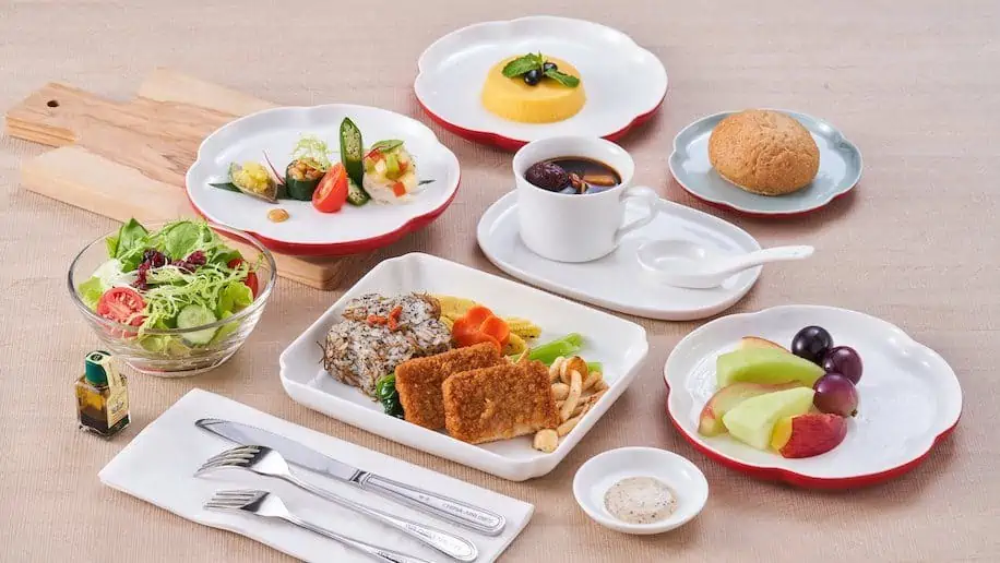 china airlines' plant-based menu