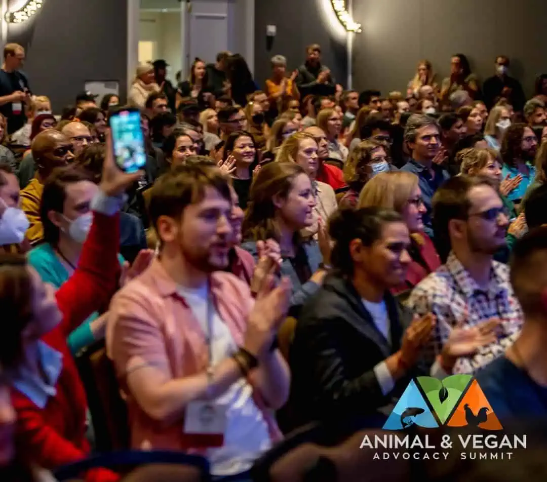 Crowd_AVASummit