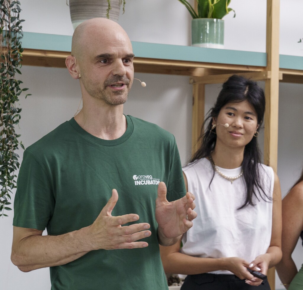 Marco Pierre White's UK Steakhouse Launches 3D Printed Vegan Steaks