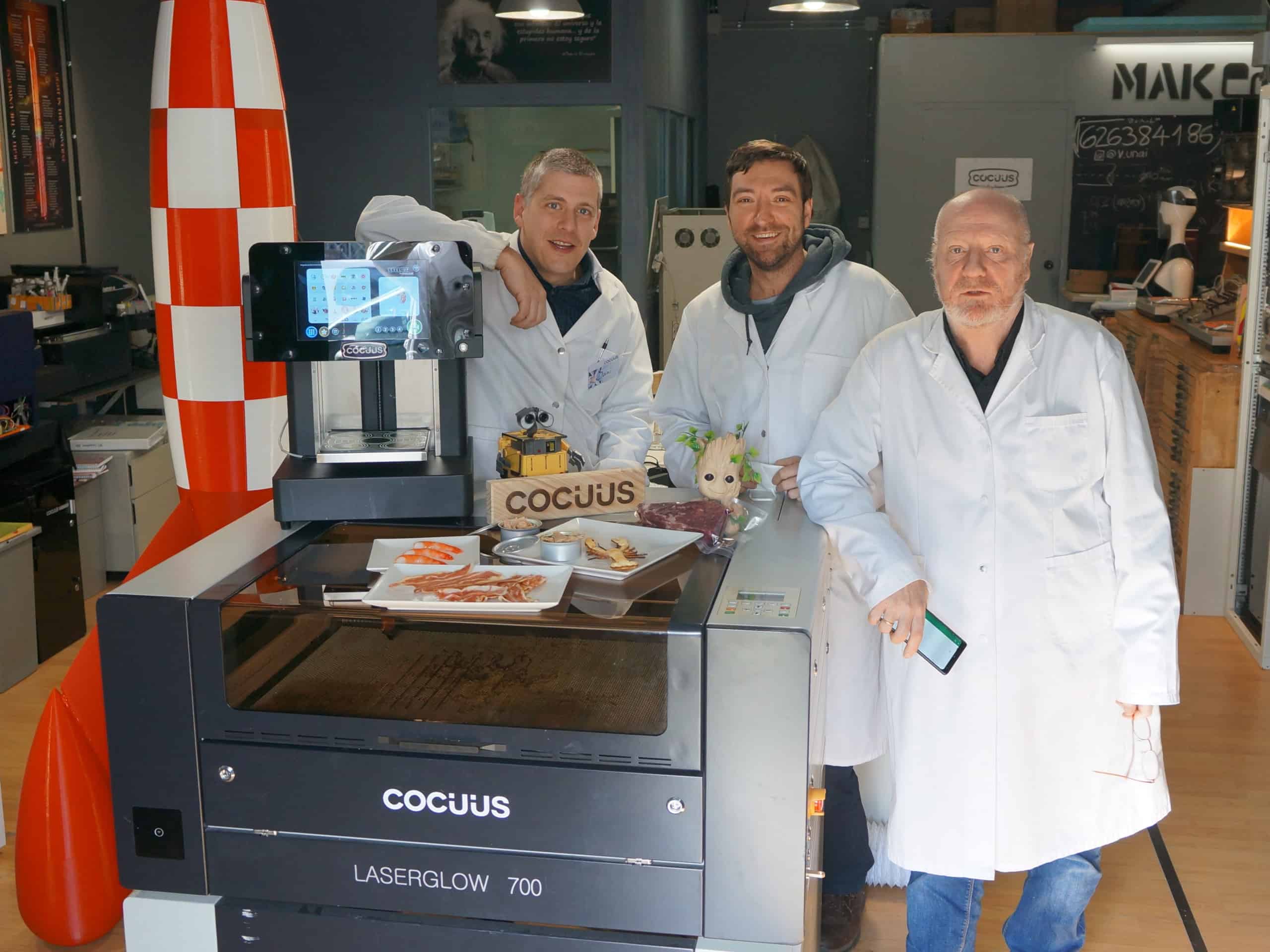 Founders Cocuus and a bioprinting machine