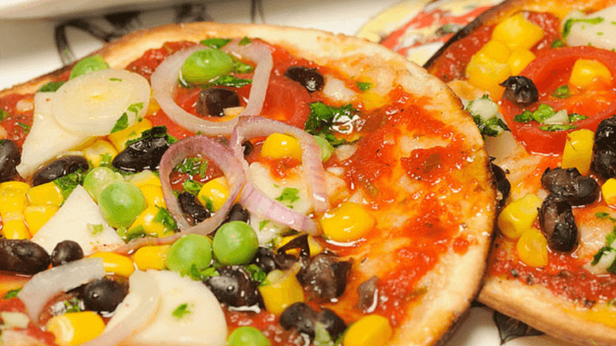 Mozzarisella on pizza Mozzarisella on pizza