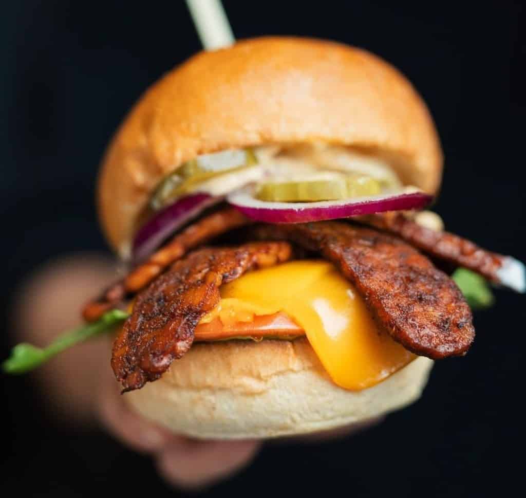 The Bennie Burger de Copper Branch